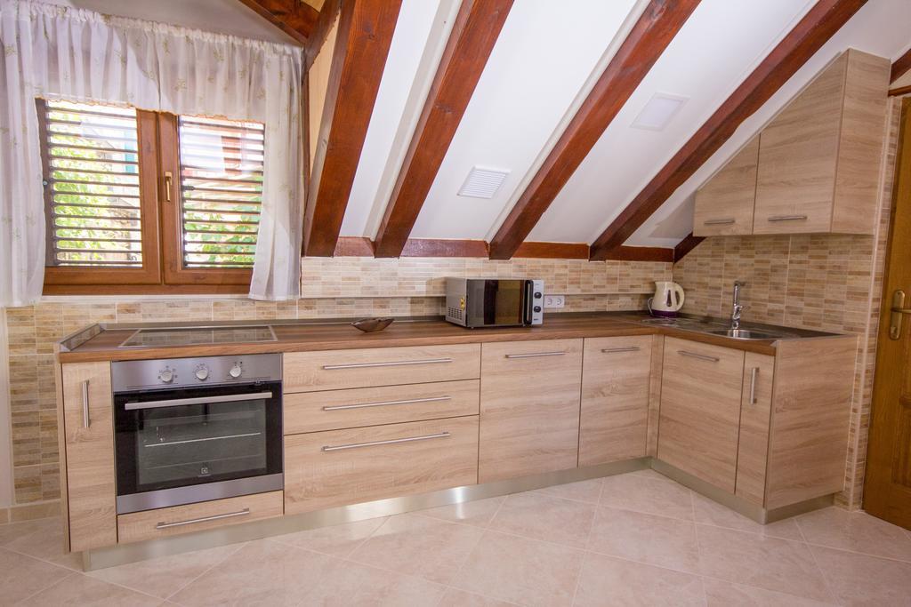 Apartment Niko Kastel Stari Kaštela Habitación foto