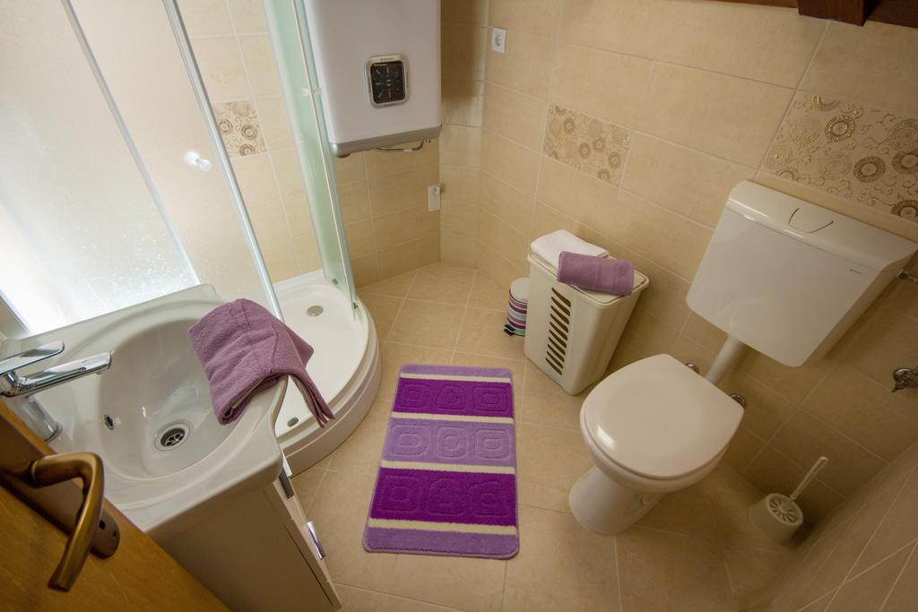 Apartment Niko Kastel Stari Kaštela Habitación foto